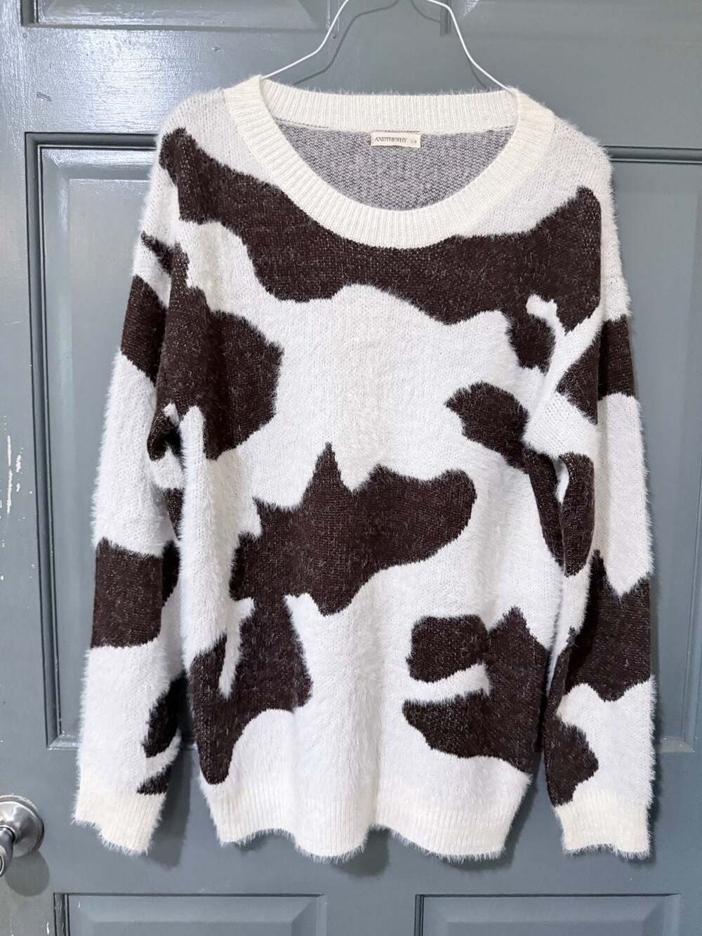 ANDTHEWHY Brown and White Cow Print Fuzzy Crewneck Sweater S/M